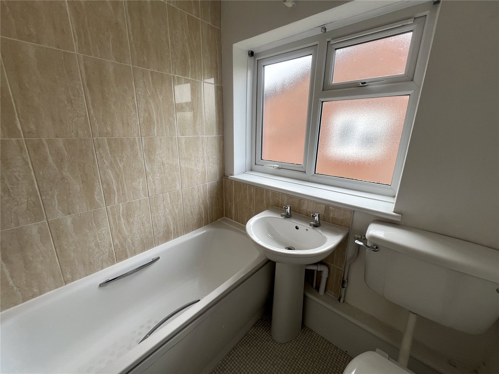 Wellswood Avenue, Ketley Bank, Telford, TF2 - DB Roberts