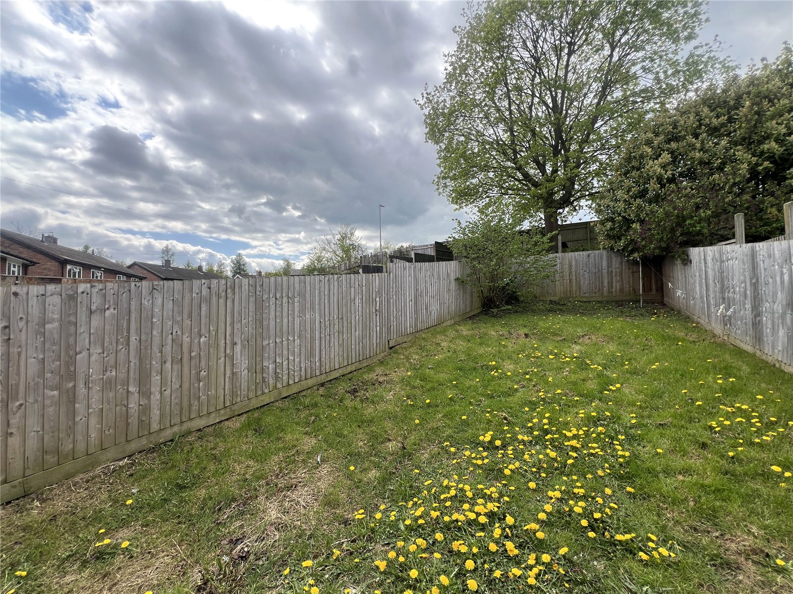 Wellswood Avenue, Ketley Bank, Telford, TF2 - DB Roberts