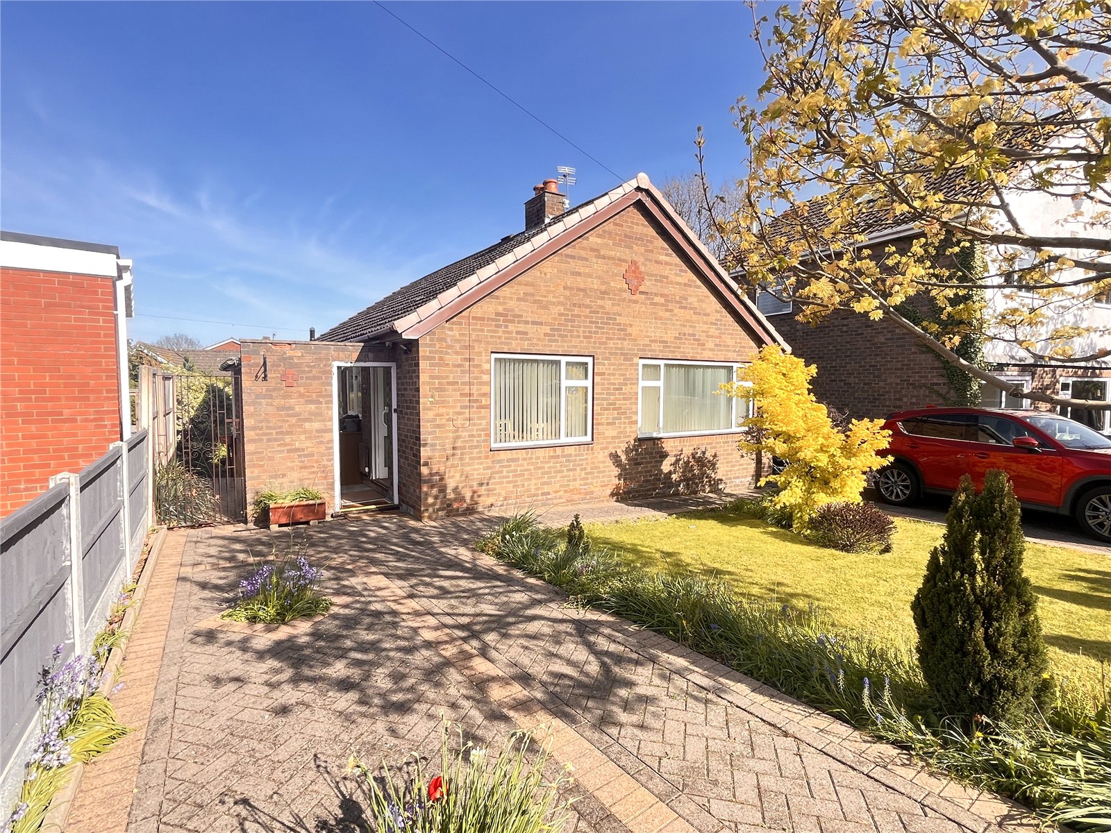 Hollies Drive, Bayston Hill, Shrewsbury, SY3 - DB Roberts