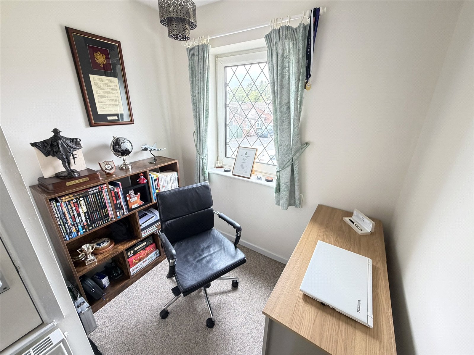 White Horse Close, Dawley, Telford, TF4 - DB Roberts