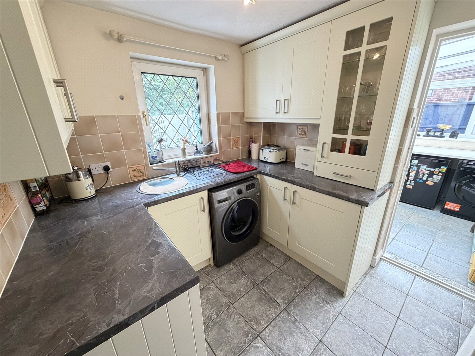 White Horse Close, Dawley, Telford, TF4 - DB Roberts