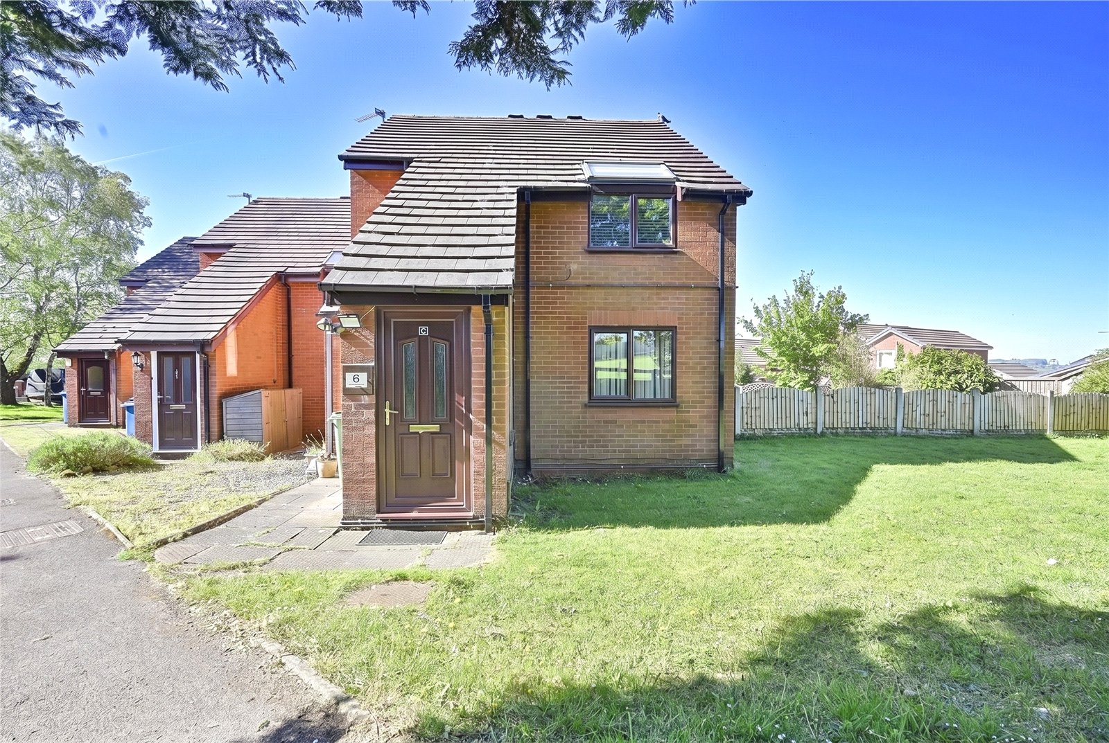Wentworth Drive, Stafford, Staffordshire, ST16 - DB Roberts