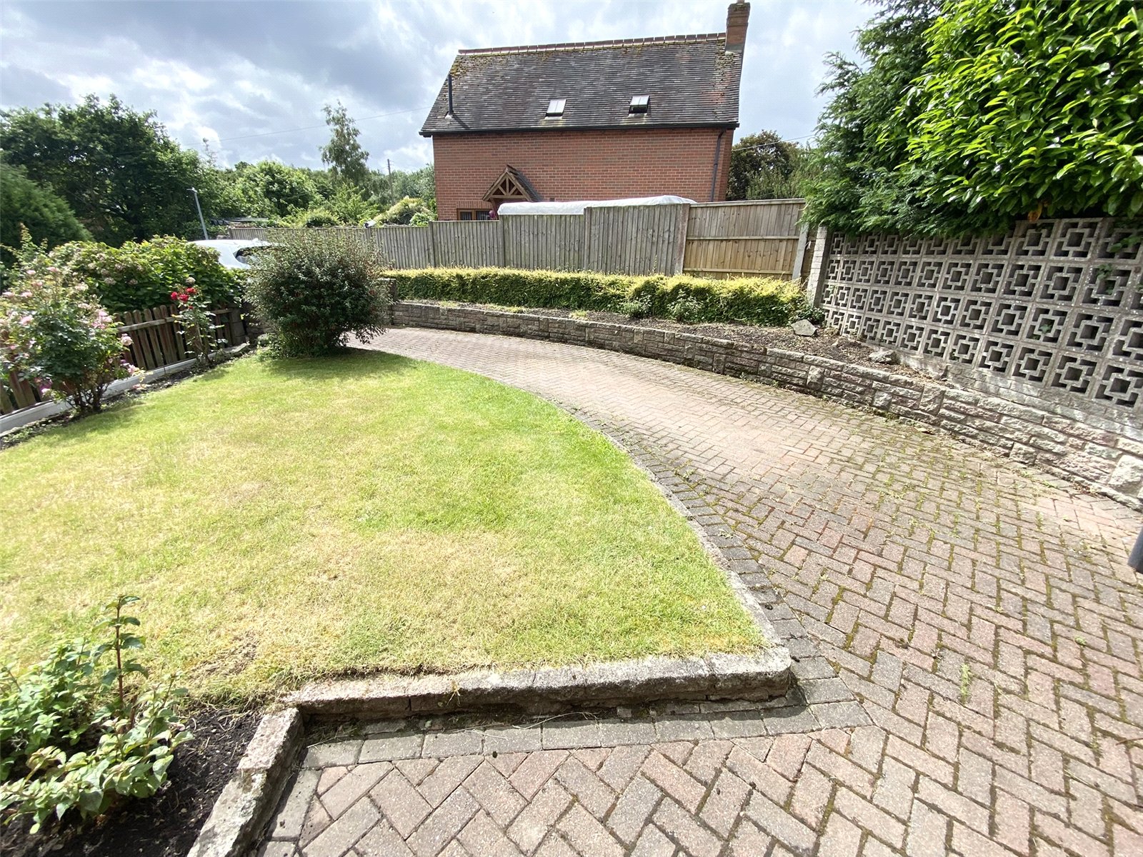 Hamilton Road, Dawley, Telford, TF4 - DB Roberts