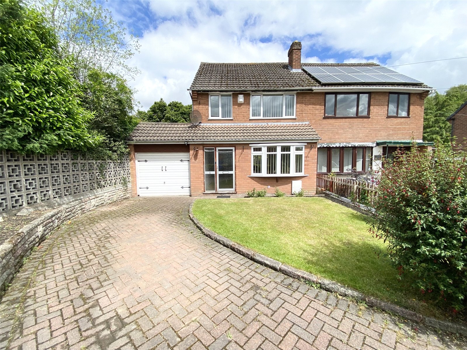 Hamilton Road, Dawley, Telford, TF4 - DB Roberts