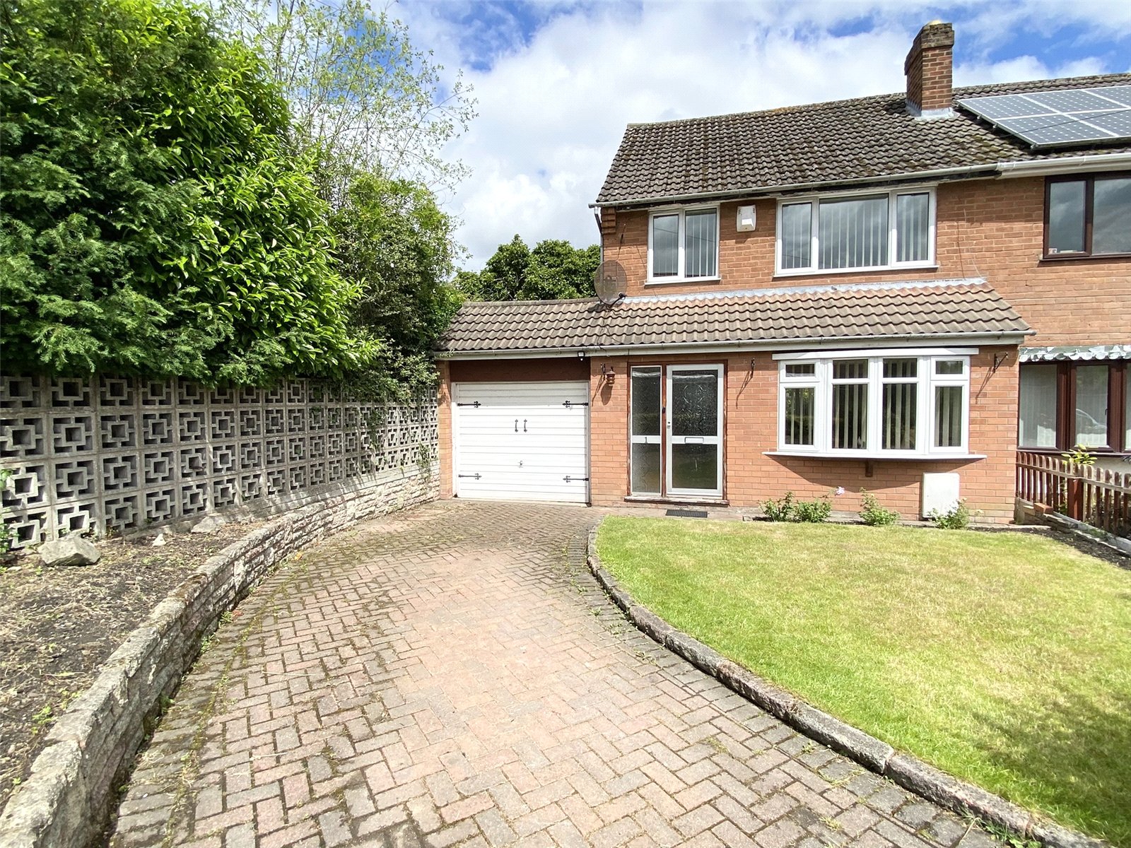 Hamilton Road, Dawley, Telford, TF4 - DB Roberts
