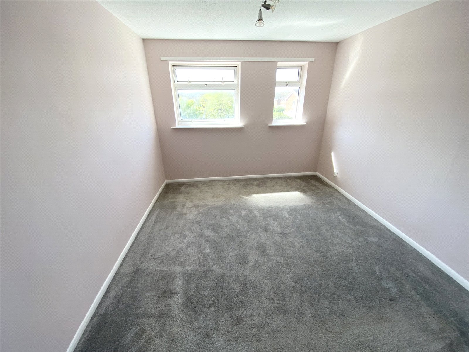 Boscobel Close, Stirchley, Telford, TF3 - DB Roberts