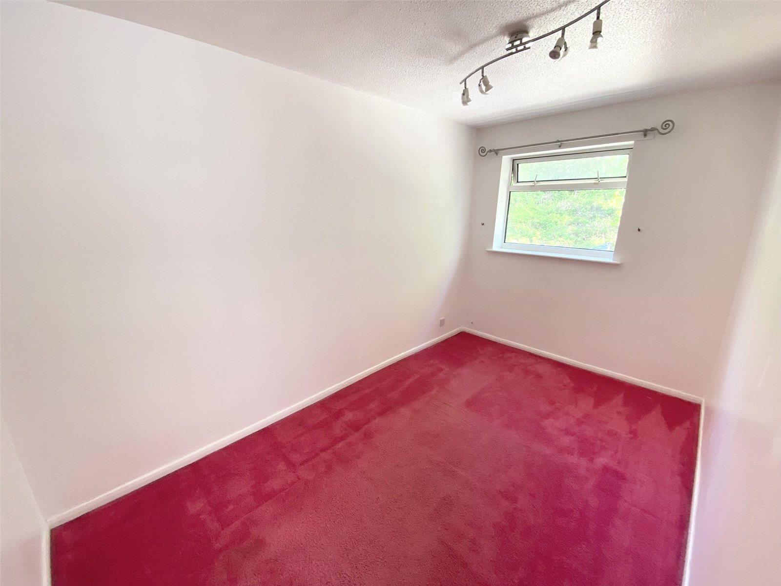 Boscobel Close, Stirchley, Telford, TF3 - DB Roberts