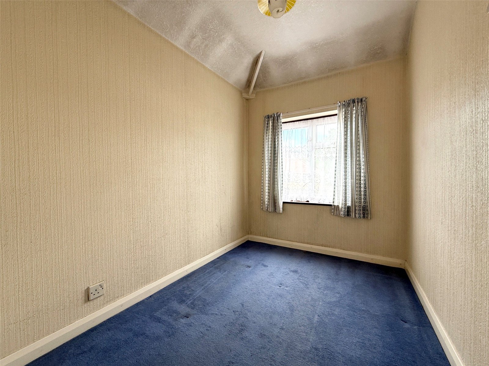 Winchester Road, Wolverhampton, West Midlands, WV10 - DB Roberts