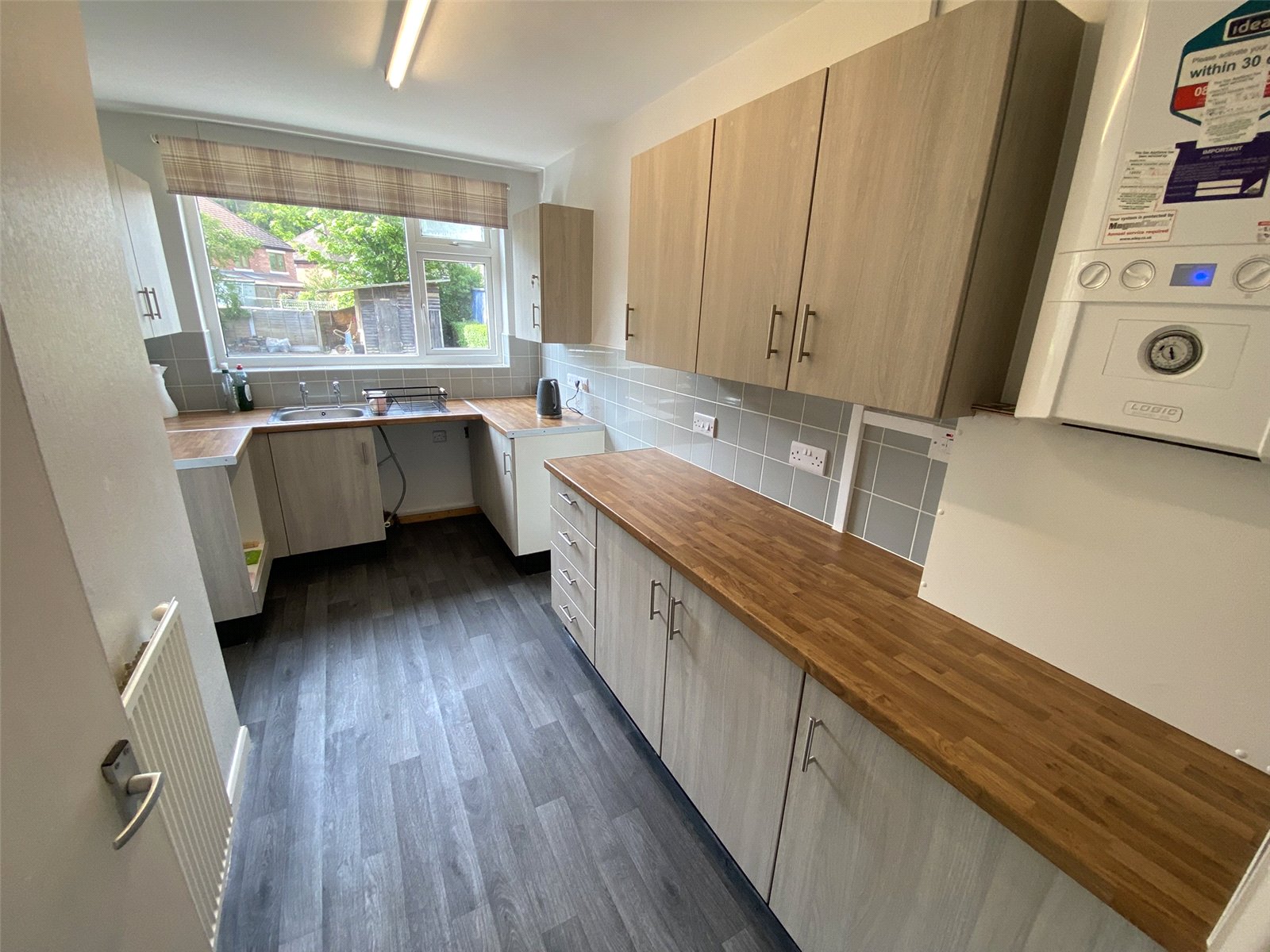 Park Lane Avenue, Madeley, Telford, TF7 - DB Roberts