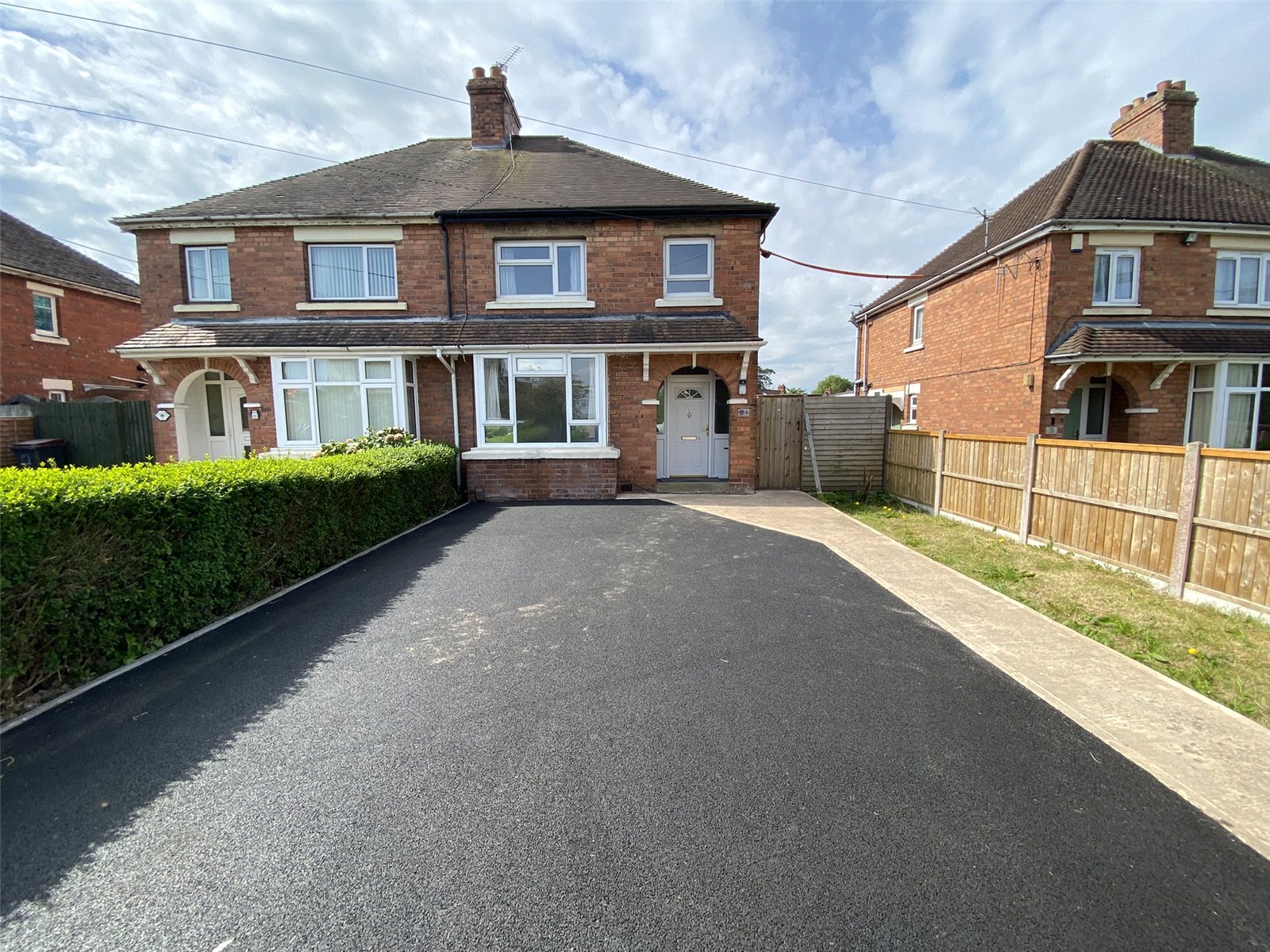 Park Lane Avenue, Madeley, Telford, TF7 - DB Roberts