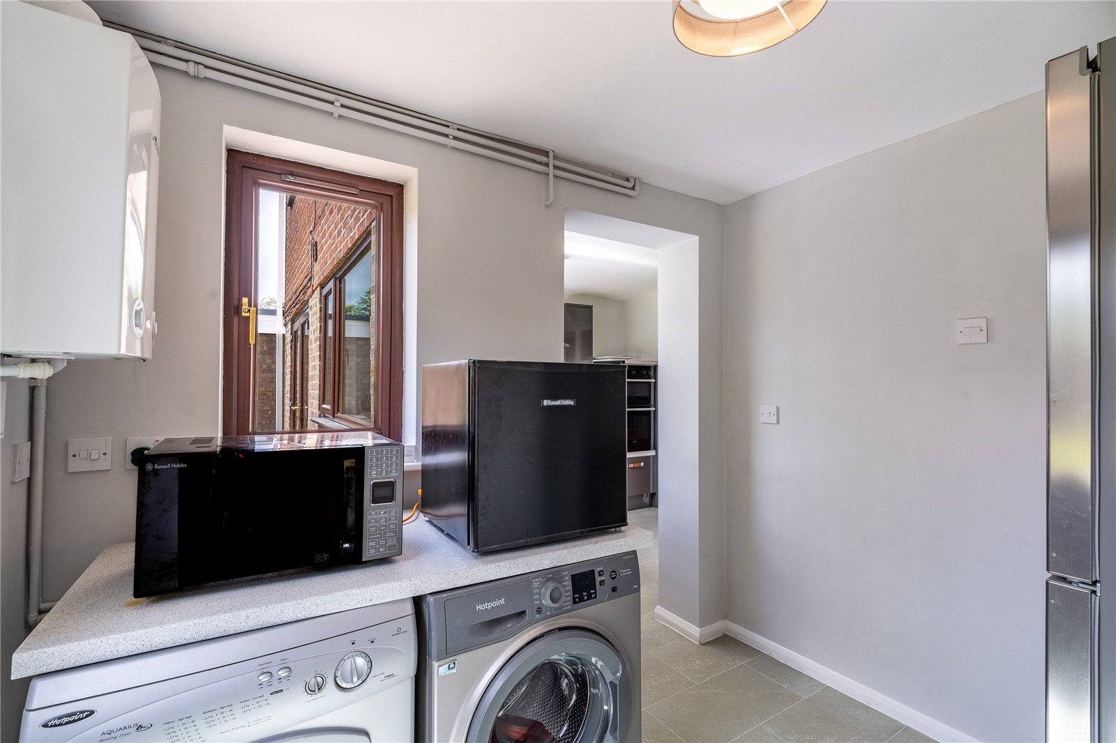 Alverstoke Close, Pendeford, Wolverhampton, WV9 - DB Roberts