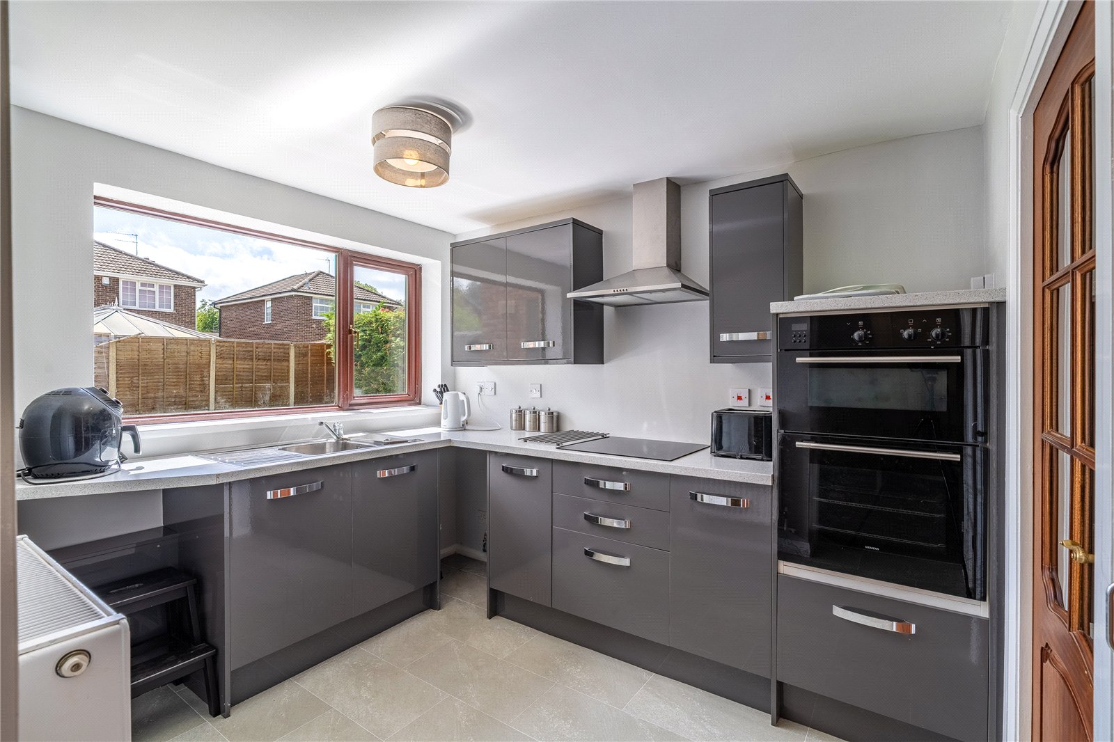 Alverstoke Close, Pendeford, Wolverhampton, WV9 - DB Roberts
