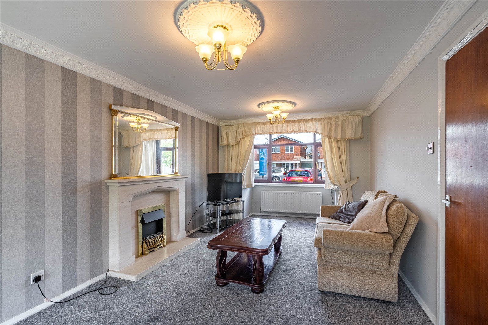 Alverstoke Close, Pendeford, Wolverhampton, WV9 - DB Roberts