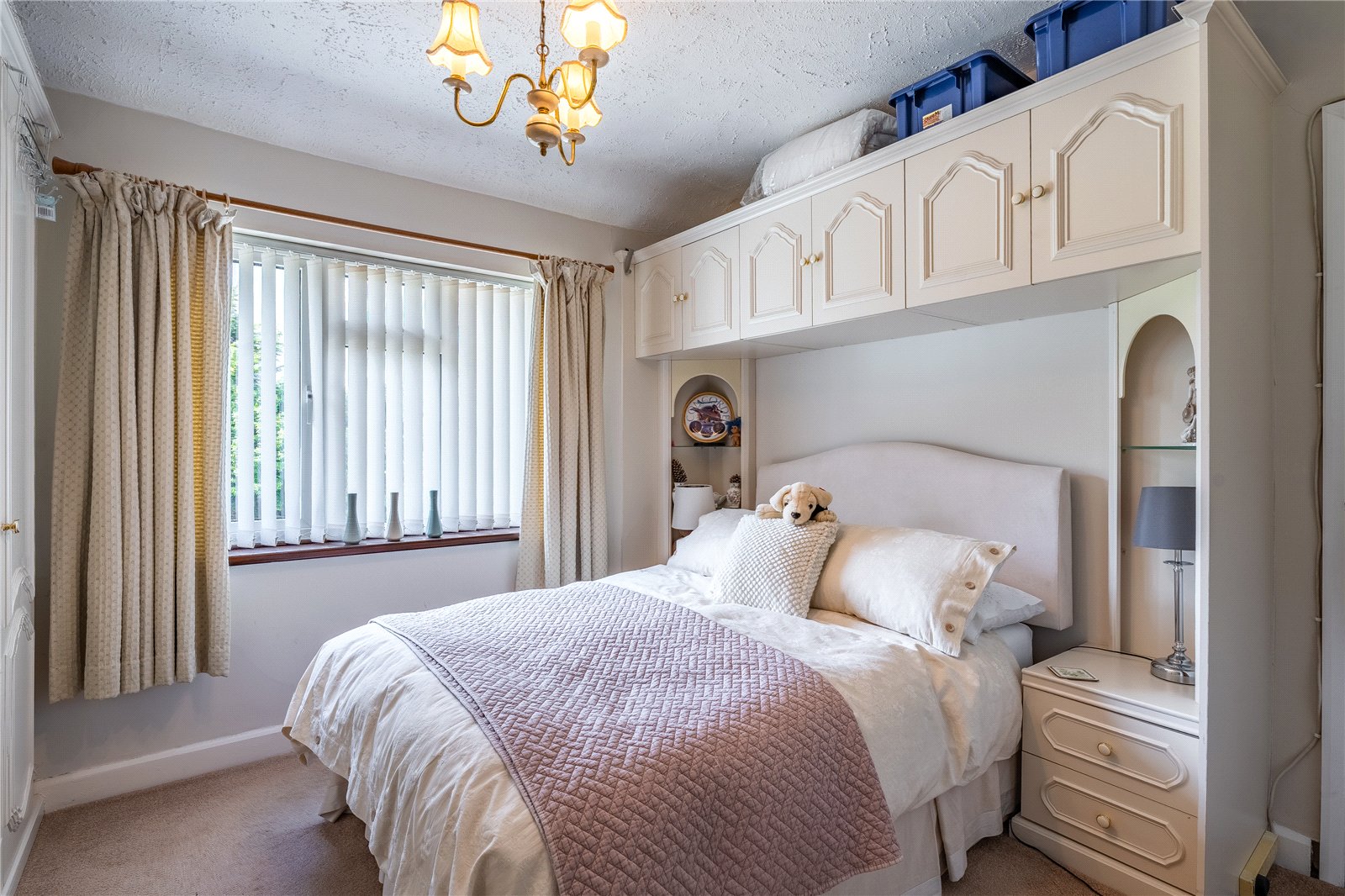 Winchester Road, Fordhouses, Wolverhampton, WV10 - DB Roberts