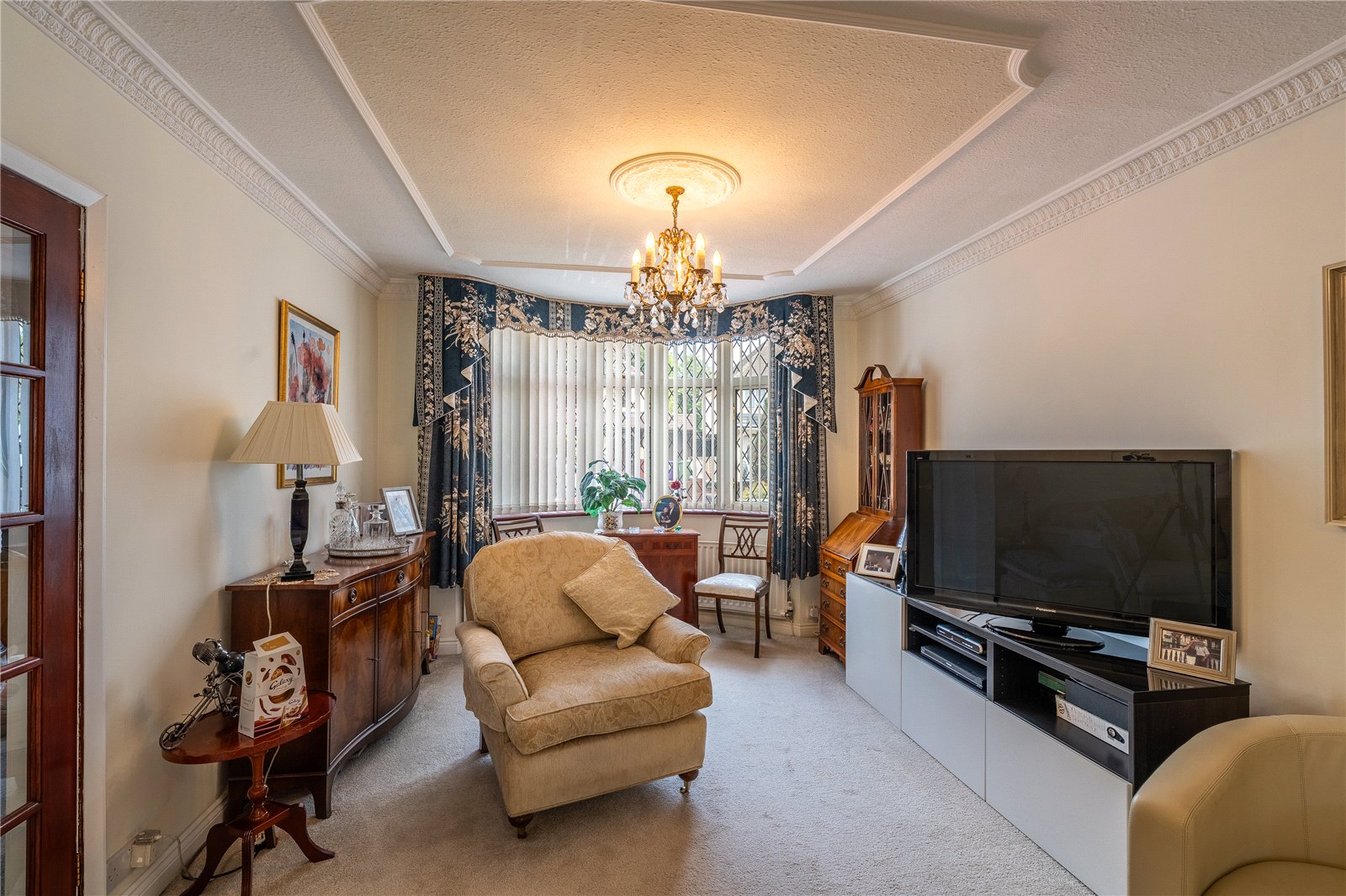 Winchester Road, Fordhouses, Wolverhampton, WV10 - DB Roberts