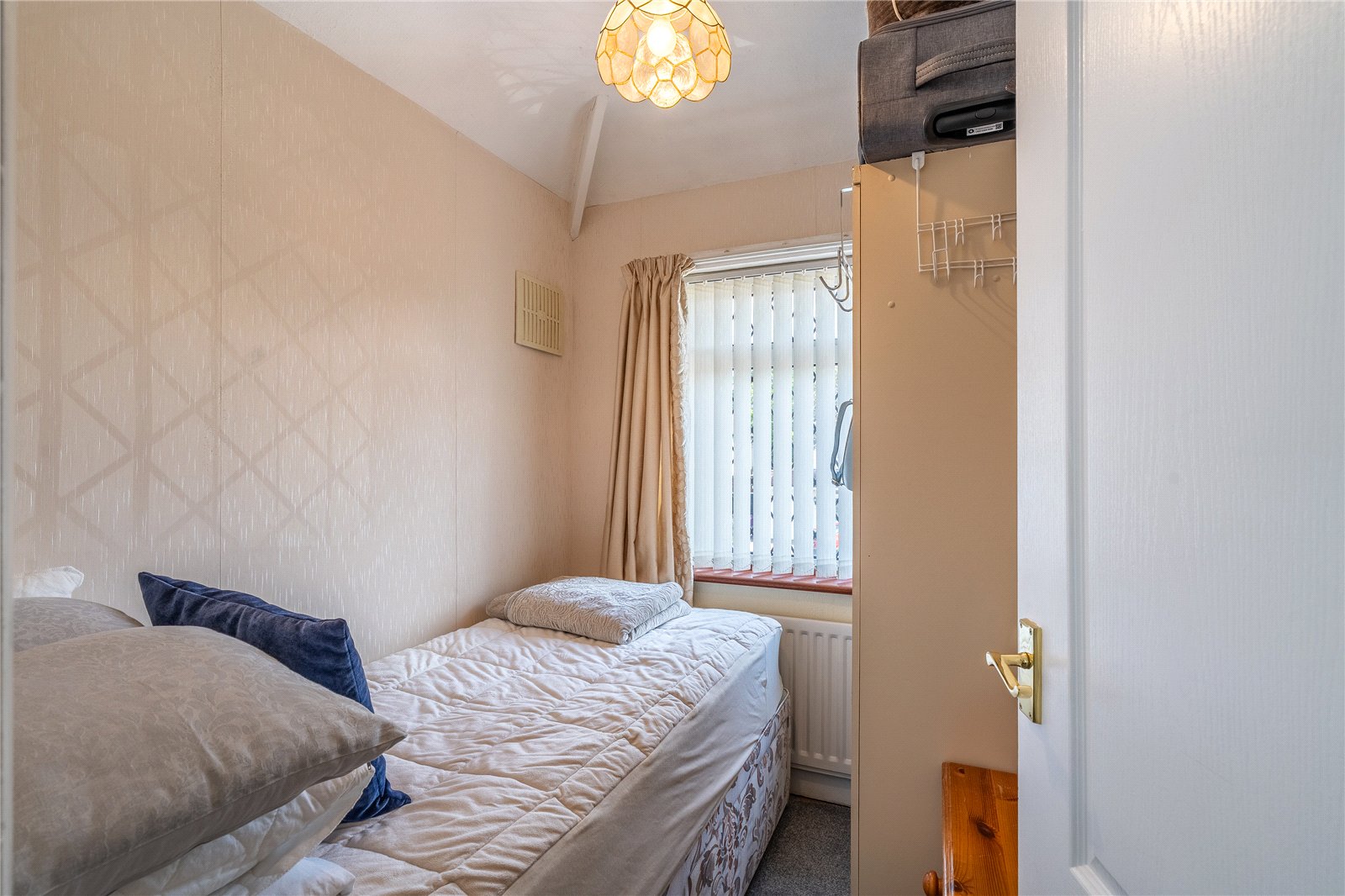 Winchester Road, Fordhouses, Wolverhampton, WV10 - DB Roberts