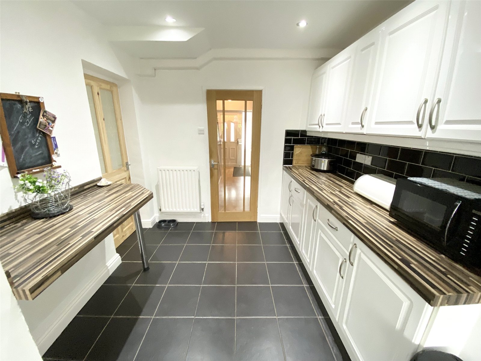 Manor Gardens, Dawley, Telford, TF4 - DB Roberts