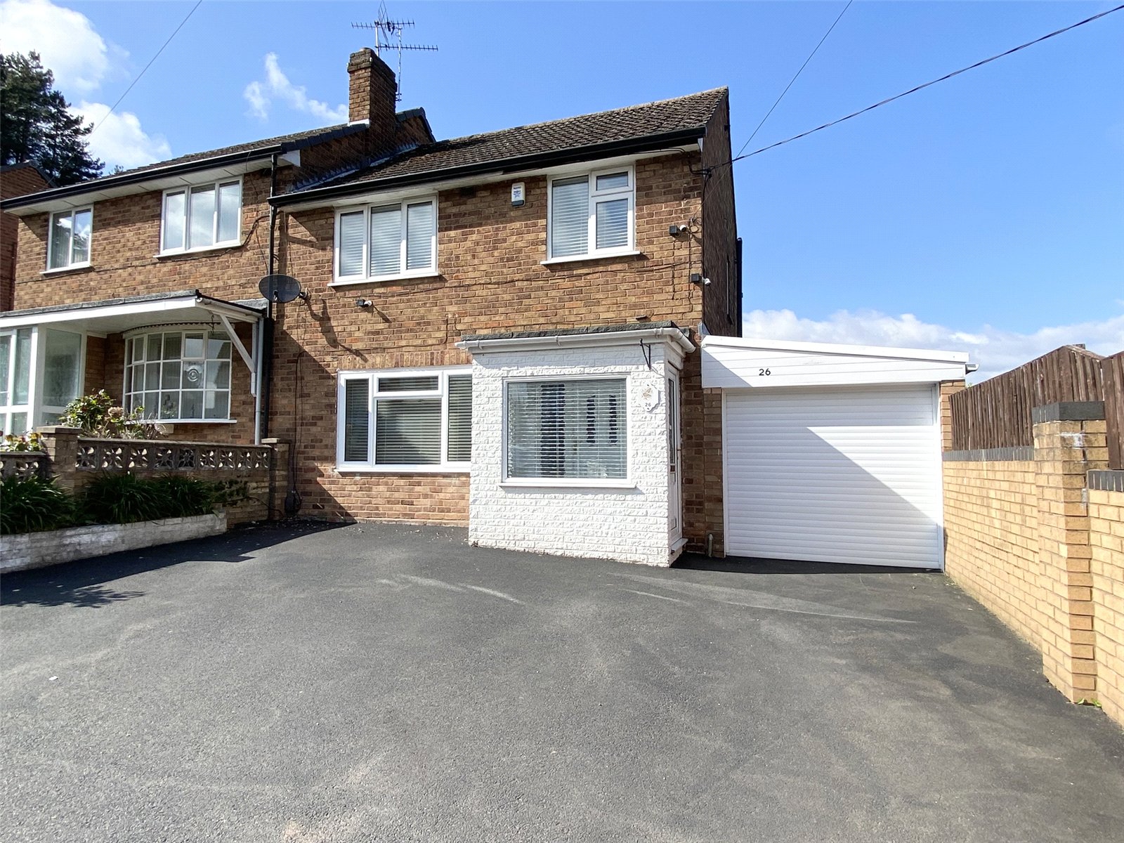Manor Gardens, Dawley, Telford, TF4 - DB Roberts