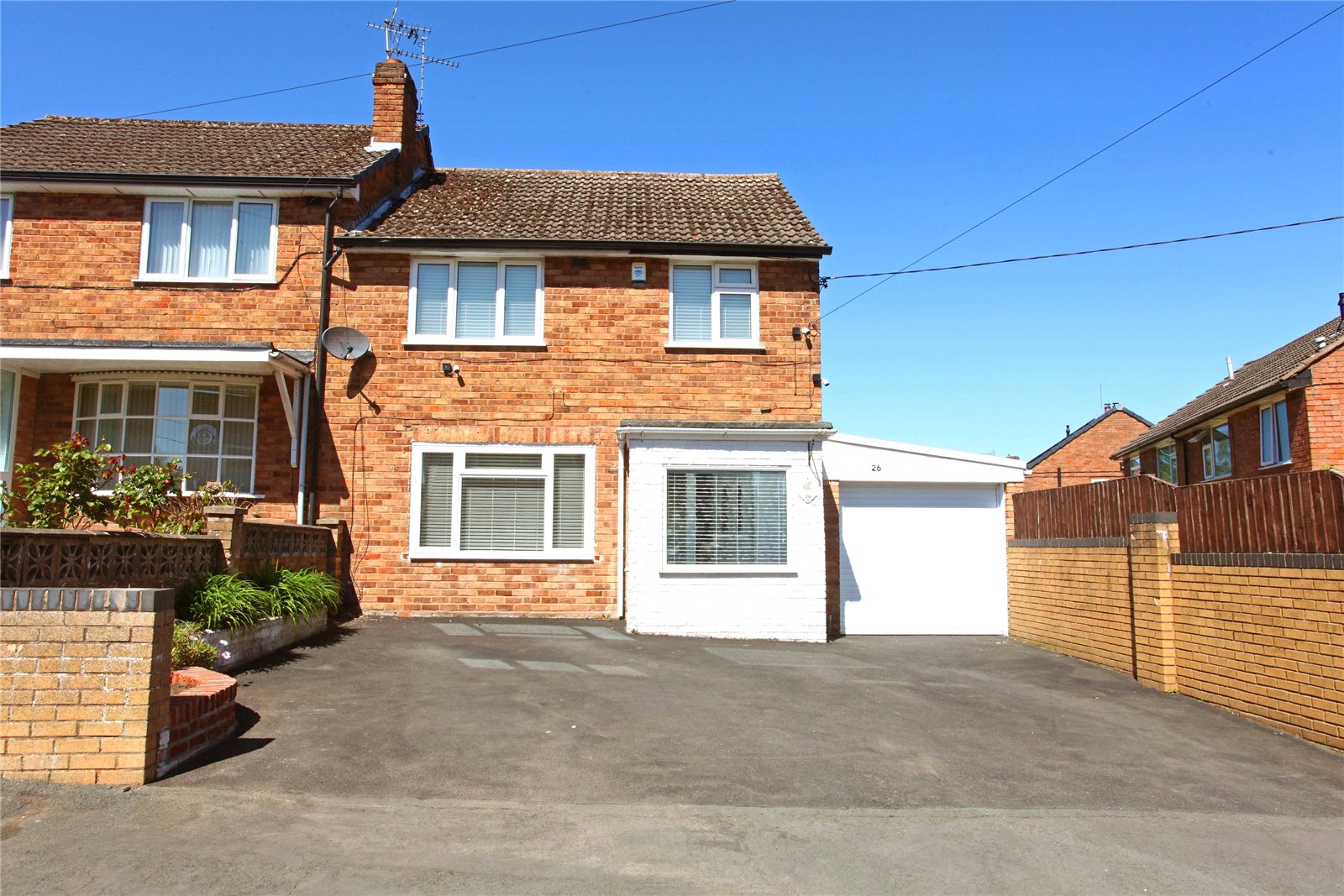 Manor Gardens, Dawley, Telford, TF4 - DB Roberts