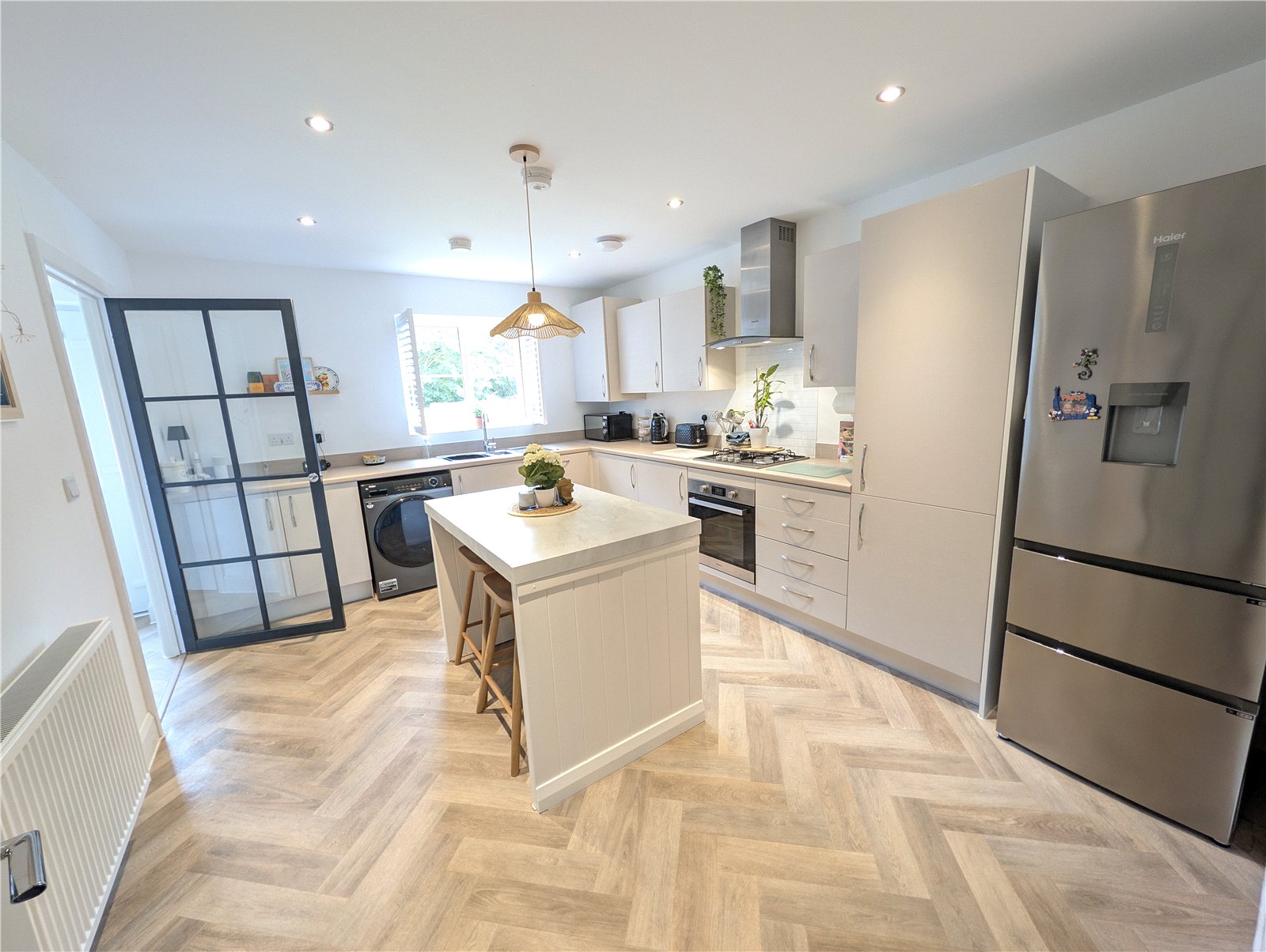 Farringdon Close, Priorslee, Telford, TF2 - DB Roberts