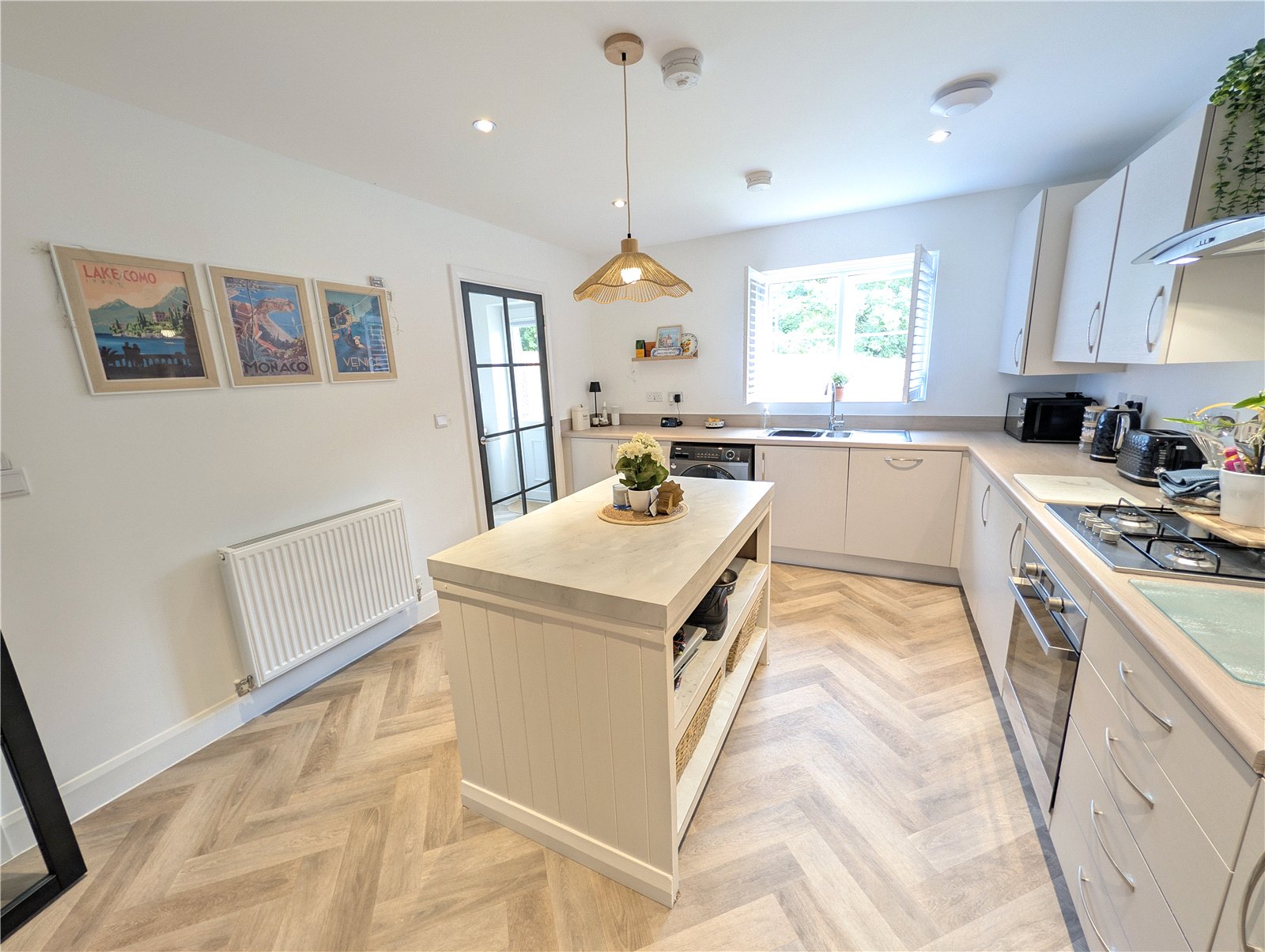 Farringdon Close, Priorslee, Telford, TF2 - DB Roberts