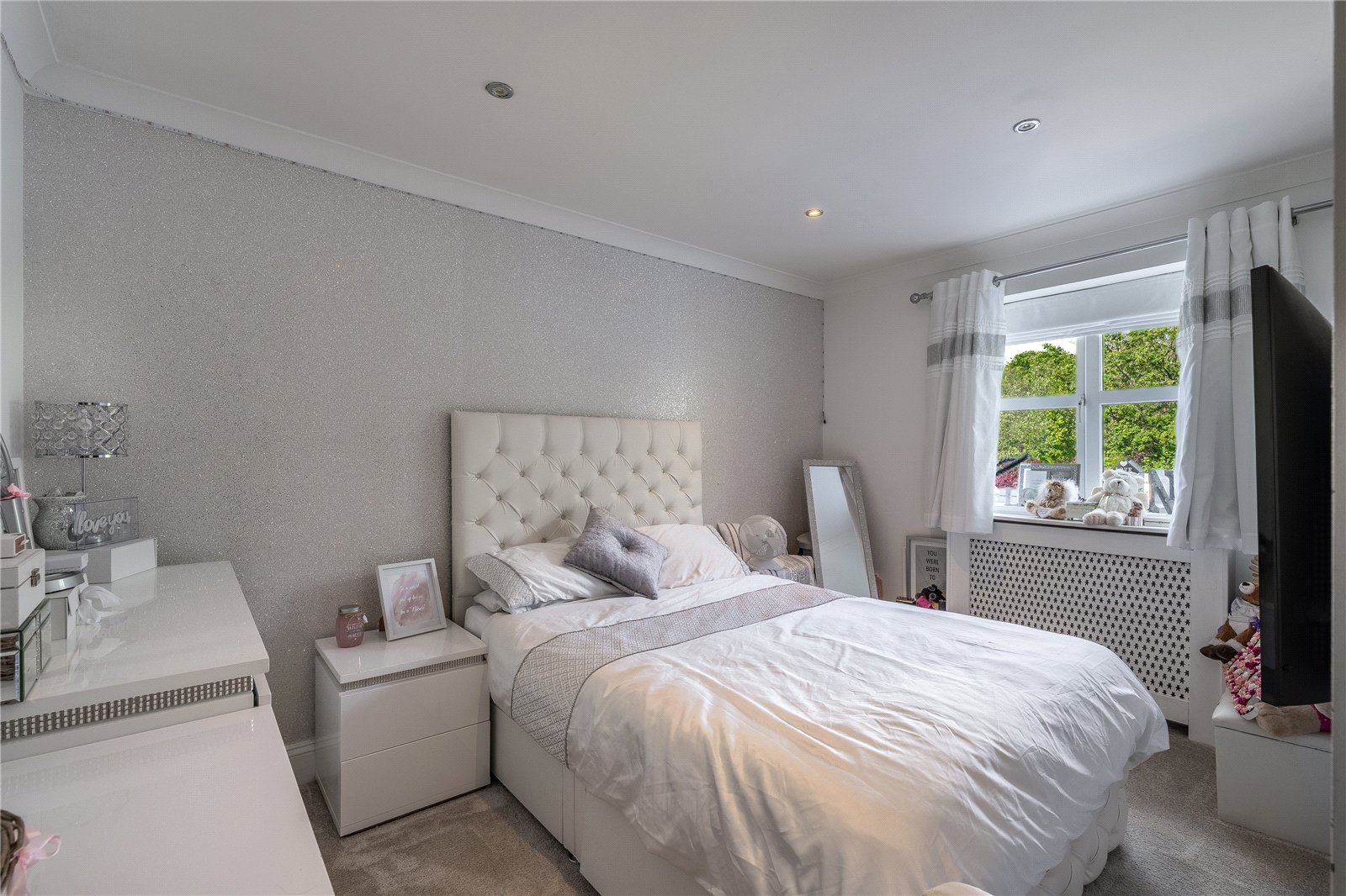 Rosewood Gardens, Essington, Wolverhampton, WV11 - DB Roberts