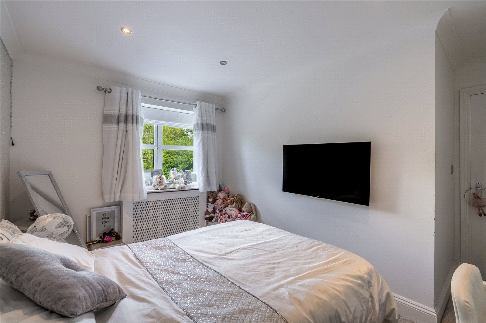 Rosewood Gardens, Essington, Wolverhampton, WV11 - DB Roberts