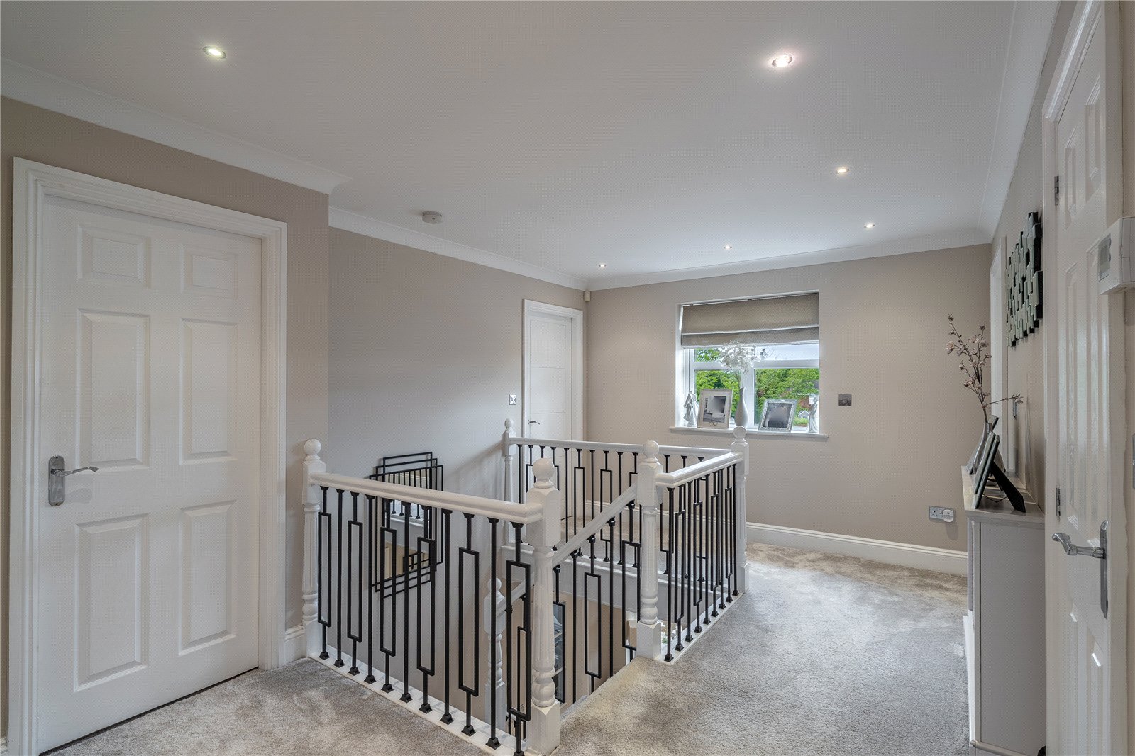 Rosewood Gardens, Essington, Wolverhampton, WV11 - DB Roberts