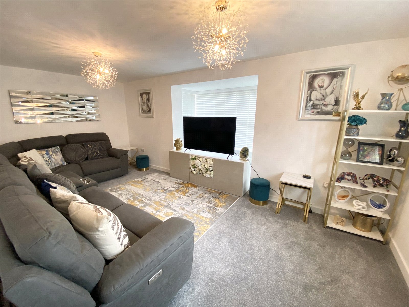 Eric Evans Lane, Priorslee, Telford, TF2 - DB Roberts