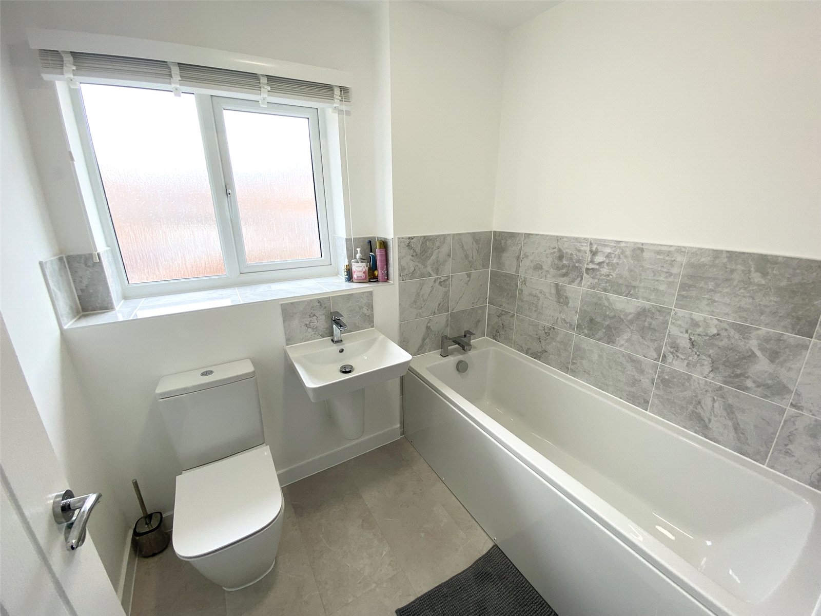 Eric Evans Lane, Priorslee, Telford, TF2 - DB Roberts