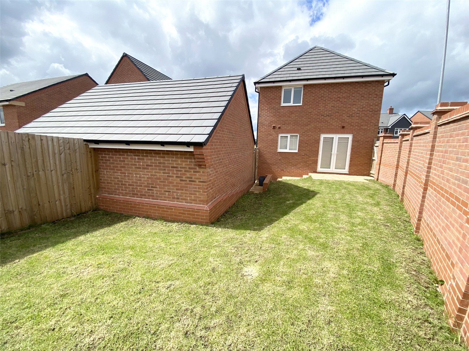 Eric Evans Lane, Priorslee, Telford, TF2 - DB Roberts