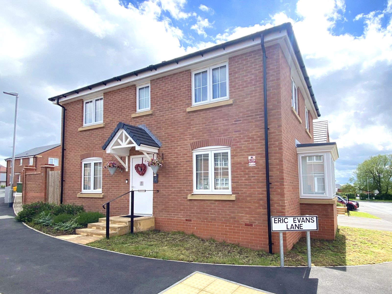 Eric Evans Lane, Priorslee, Telford, TF2 - DB Roberts