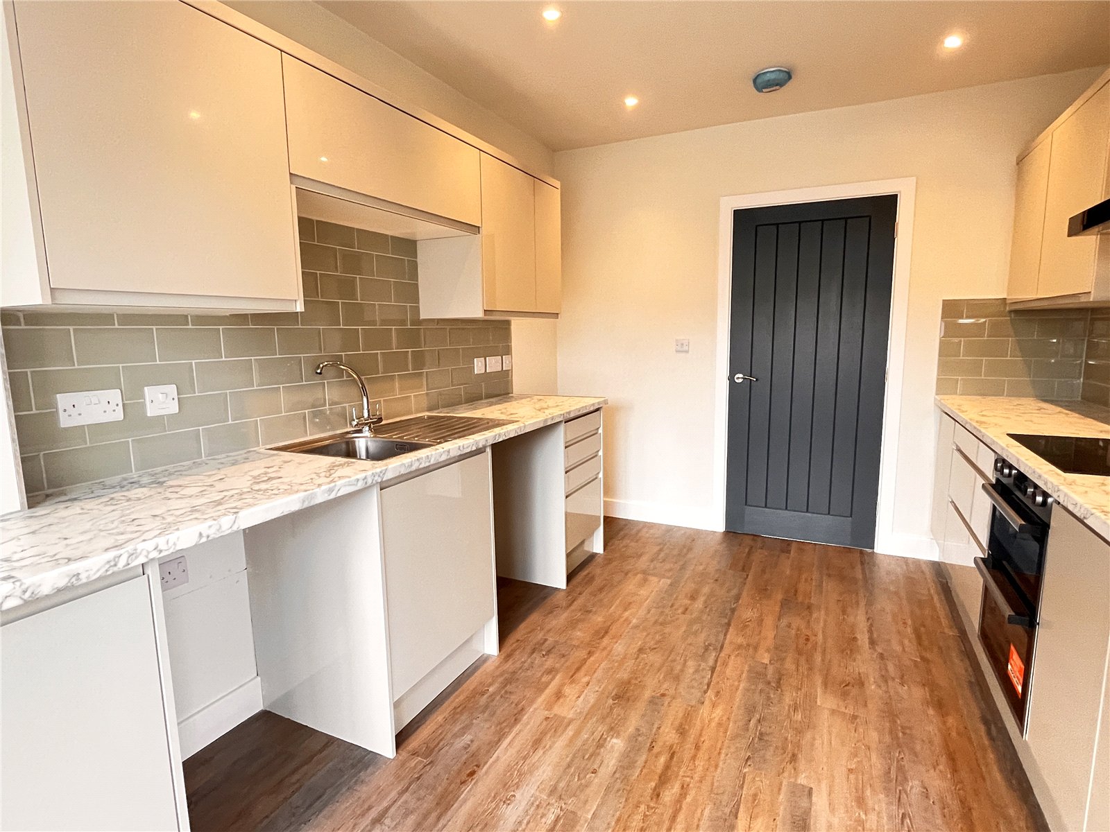 Featherbed Lane, Harlescott, Shrewsbury, SY1 - DB Roberts
