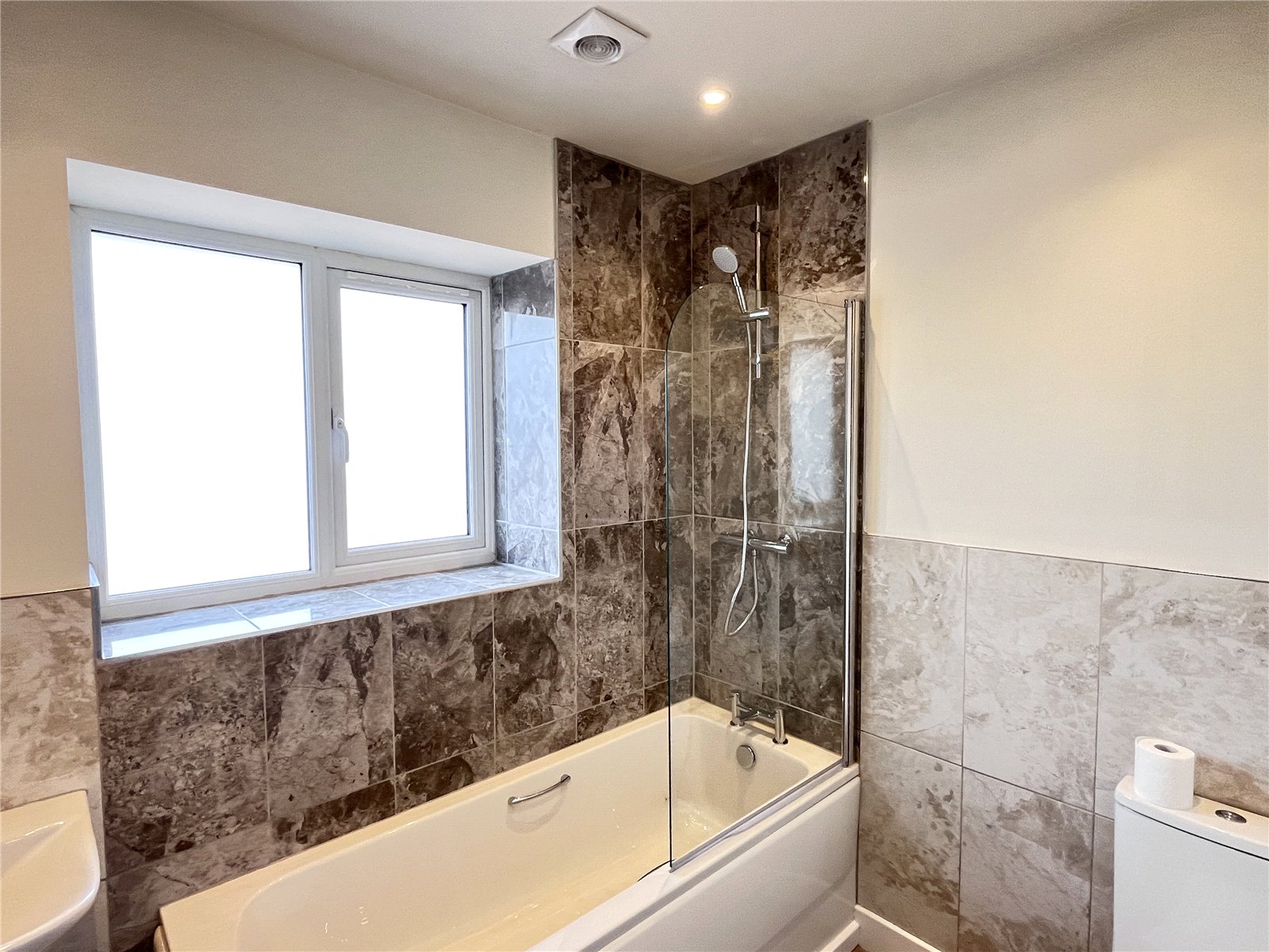 Featherbed Lane, Harlescott, Shrewsbury, SY1 - DB Roberts