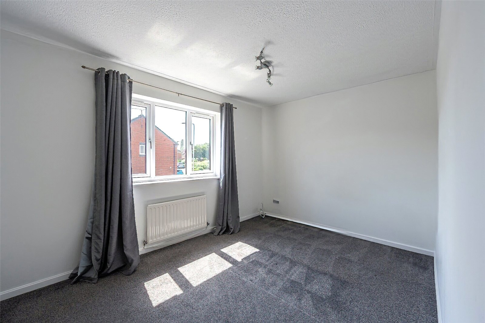 Edwards Drive, Burleyfields, Stafford, ST16 - DB Roberts