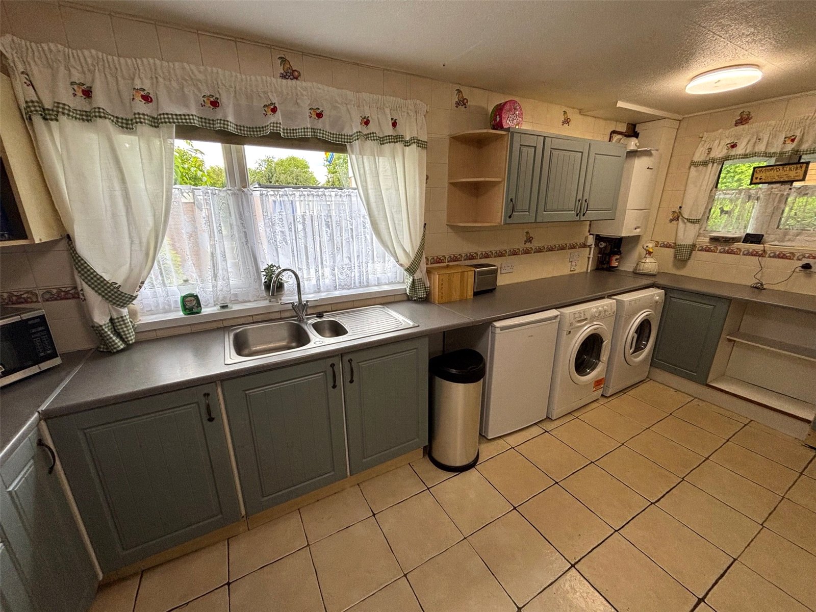 Summerhill, Sutton Hill, Telford, TF7 - DB Roberts