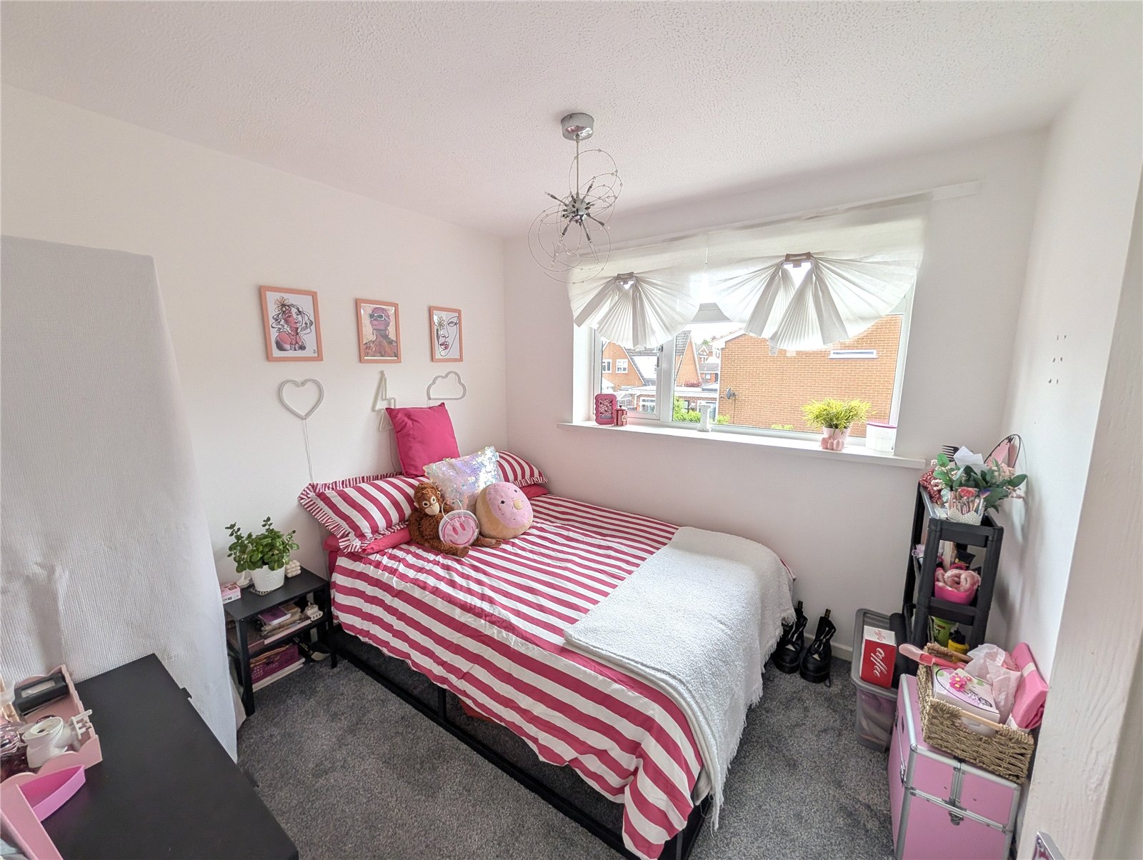 Forge Valley Way, Wombourne, Wolverhampton, WV5 - DB Roberts