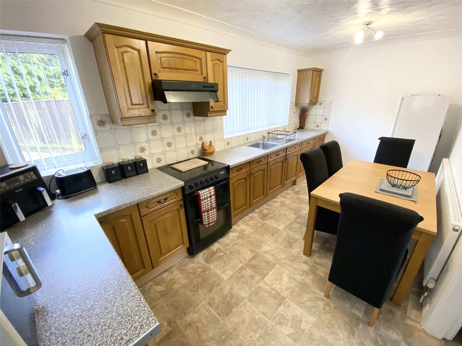 Ardern Avenue, Dawley, Telford, TF4 - DB Roberts