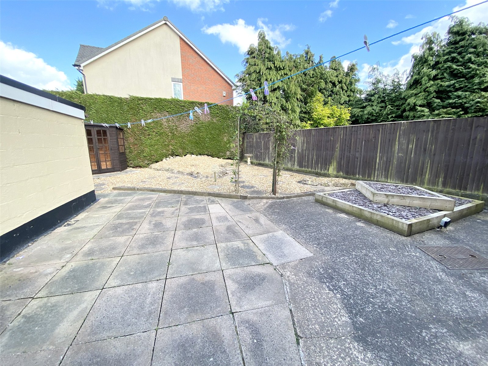 Ardern Avenue, Dawley, Telford, TF4 - DB Roberts