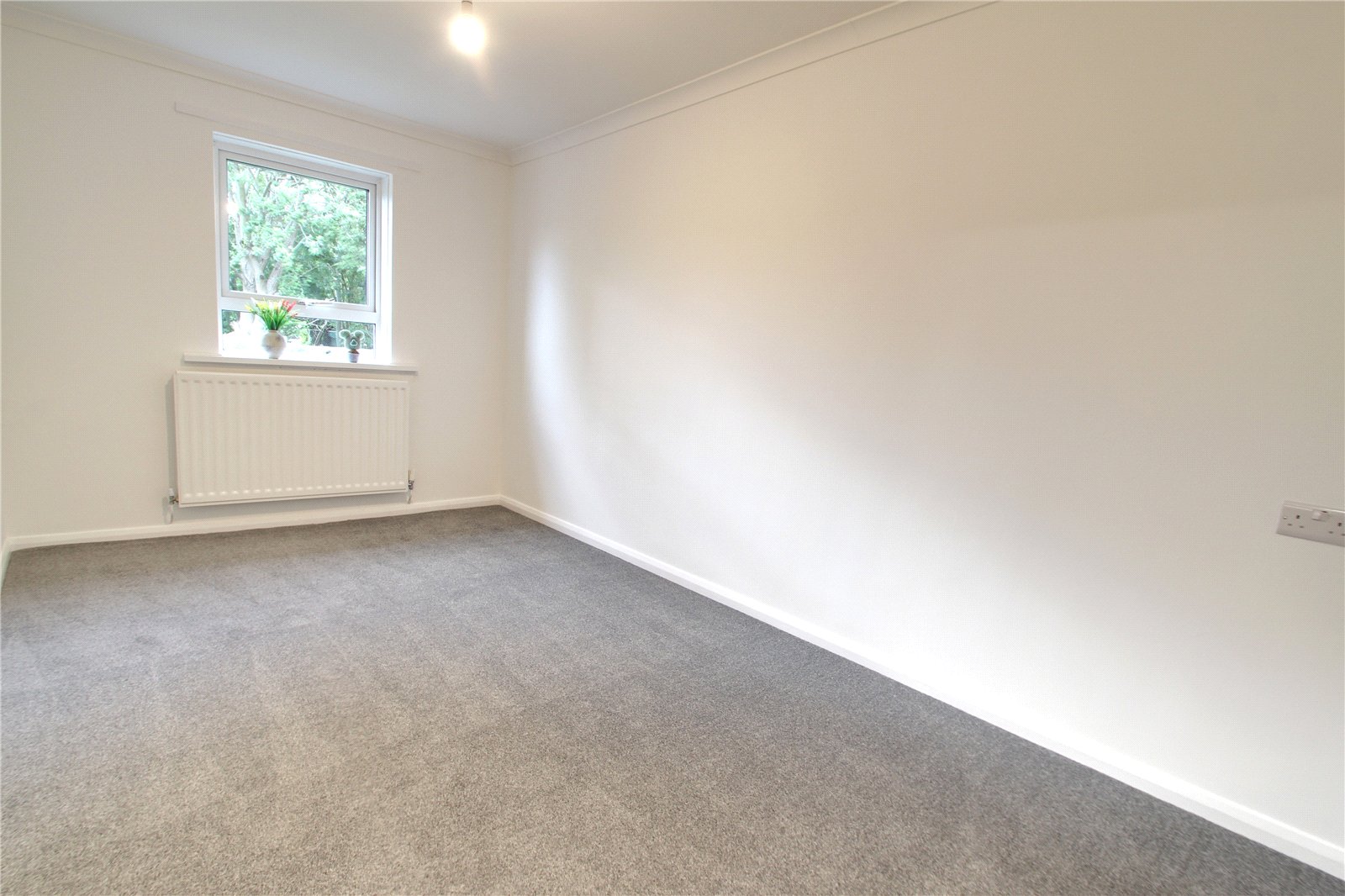 Snedshill Way, Snedshill, Telford, TF2 - DB Roberts