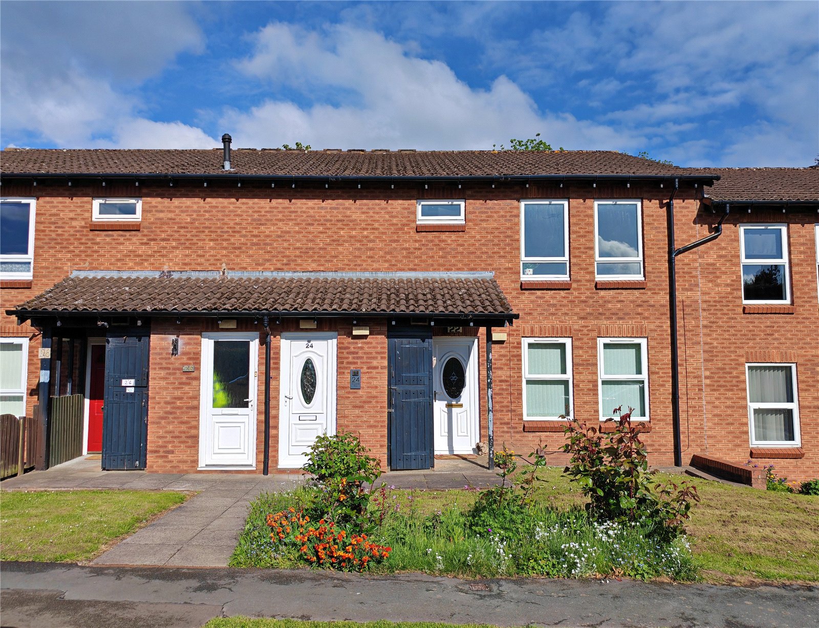 Snedshill Way, Snedshill, Telford, TF2 - DB Roberts