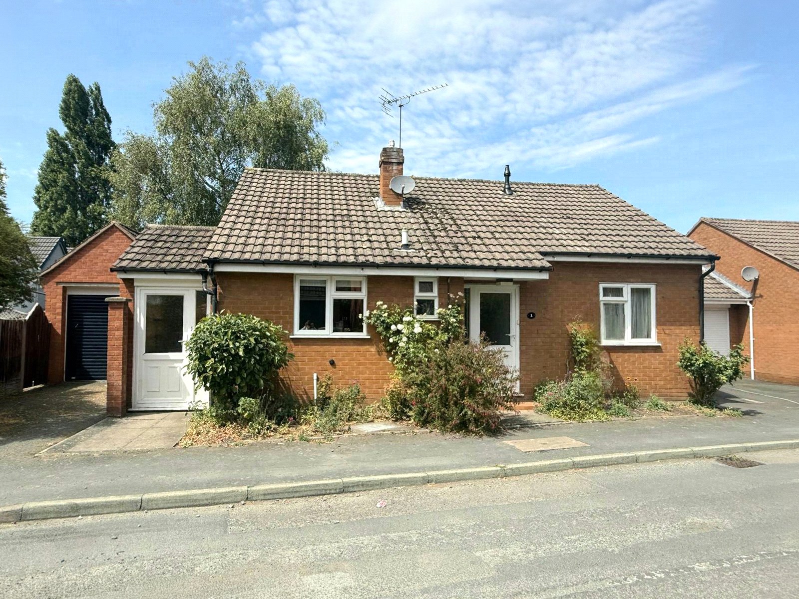 Manor Park, Pontesbury, Shrewsbury, SY5 - DB Roberts
