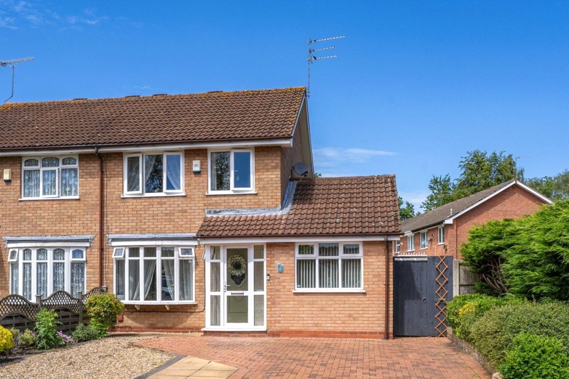 Howland Close, Pendeford, Wolverhampton, WV9 - DB Roberts