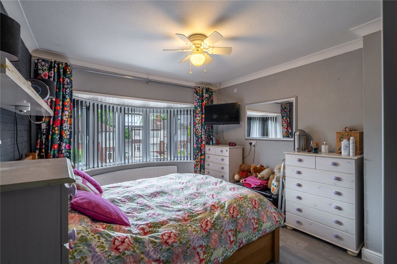 Bhylls Crescent, Wolverhampton, West Midlands, WV3 - DB Roberts