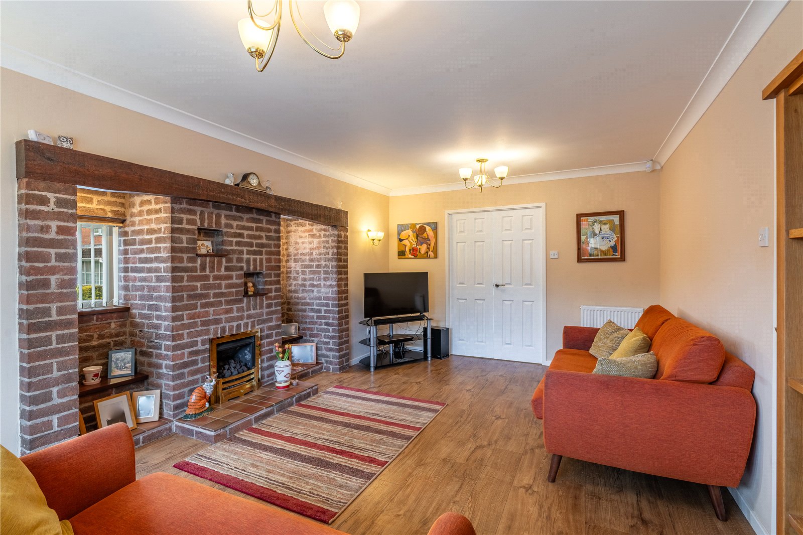 Crowdale Road, Shawbirch, Telford, TF5 - DB Roberts