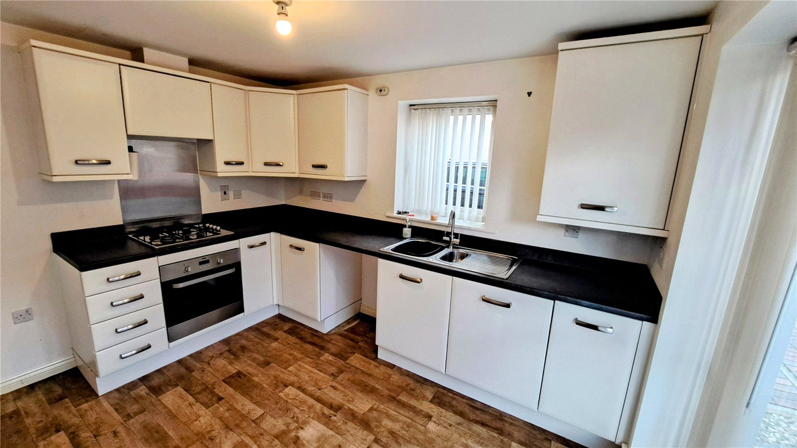 Hendy Avenue, Ketley, Telford, TF1 - DB Roberts