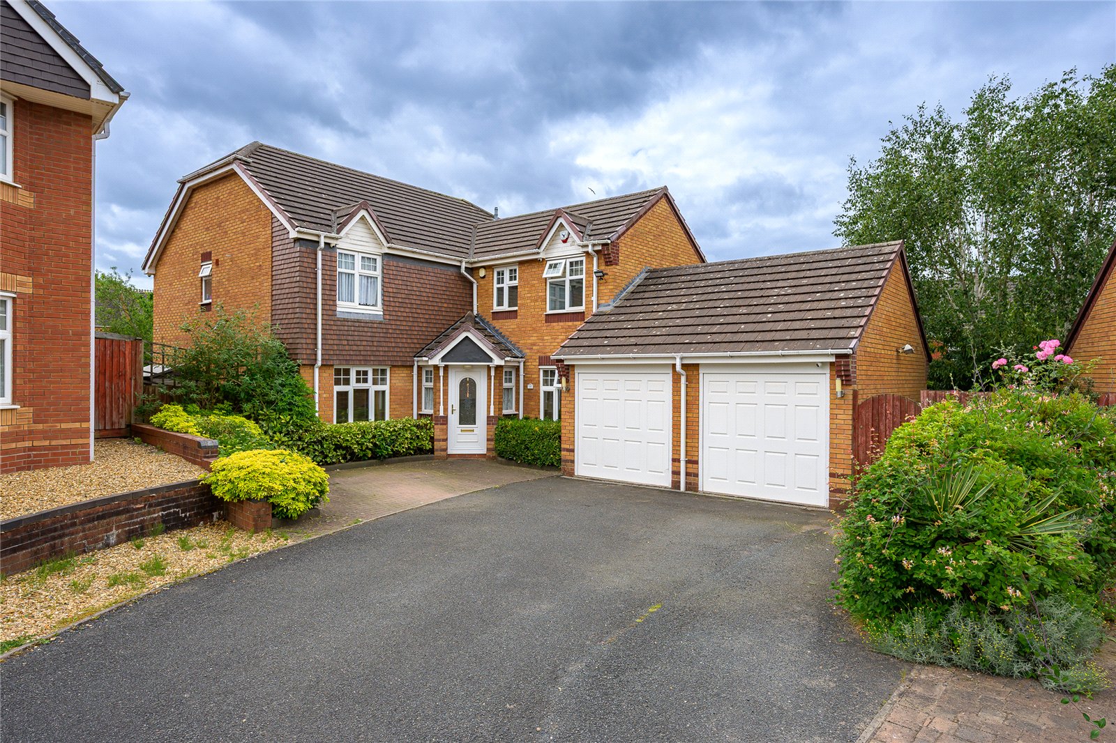 Eltham Drive, Priorslee, Telford, TF2 - DB Roberts