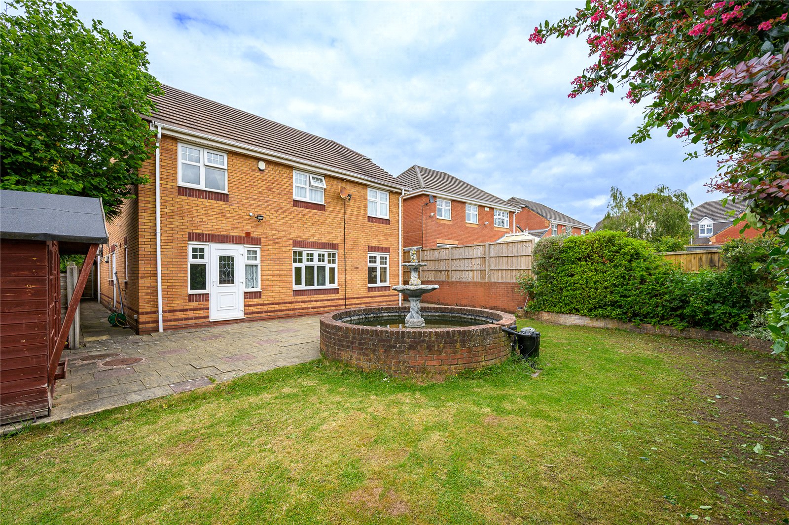 Eltham Drive, Priorslee, Telford, TF2 - DB Roberts