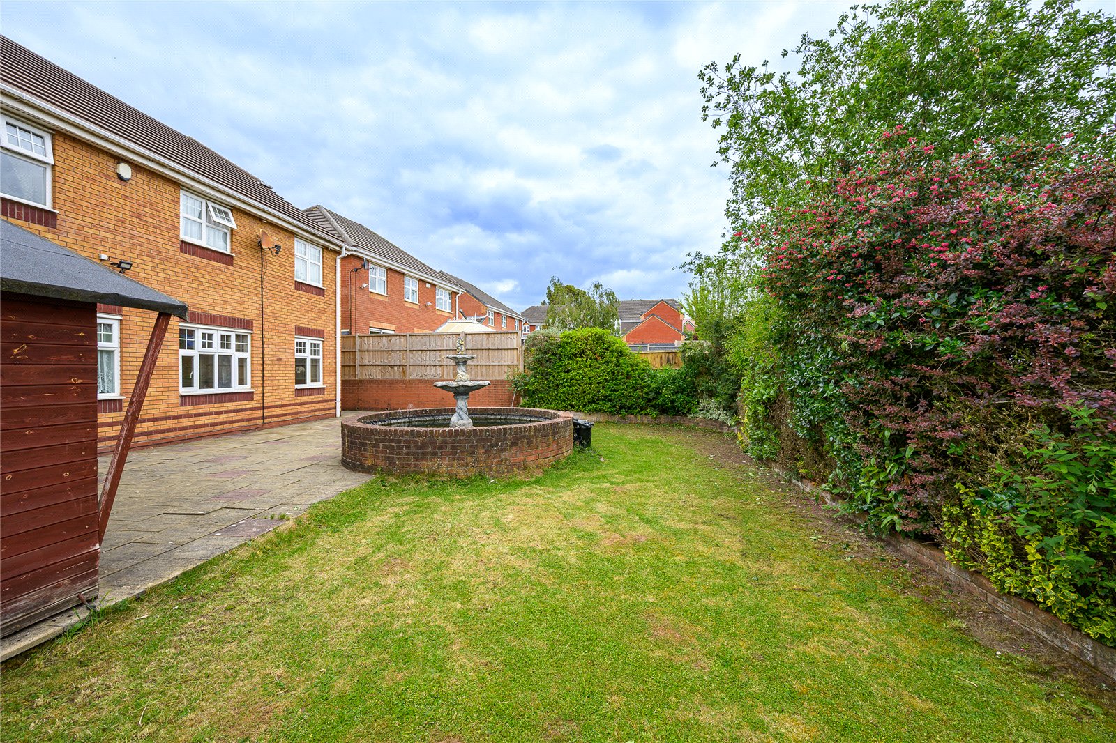 Eltham Drive, Priorslee, Telford, TF2 - DB Roberts