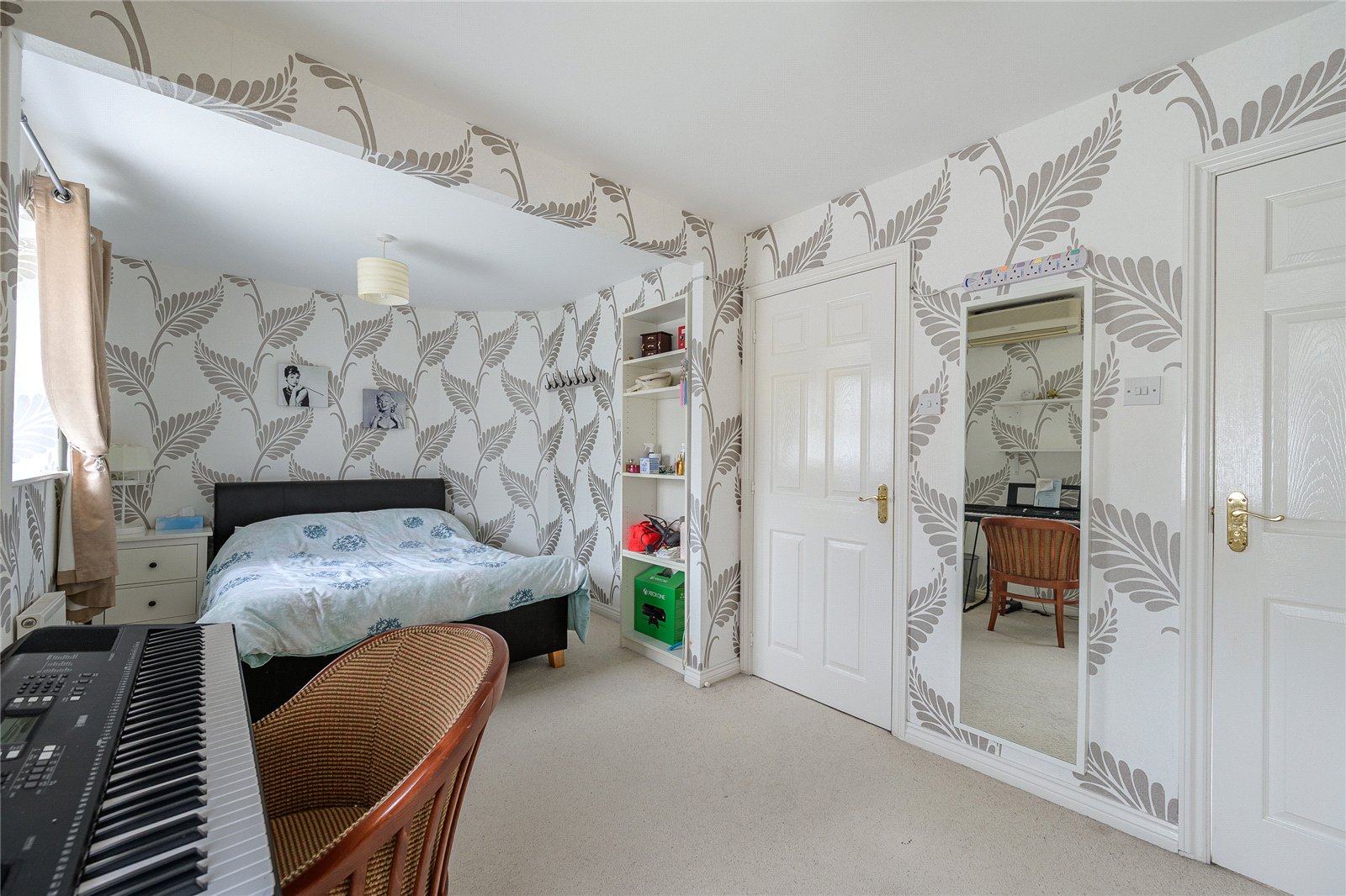 Eltham Drive, Priorslee, Telford, TF2 - DB Roberts